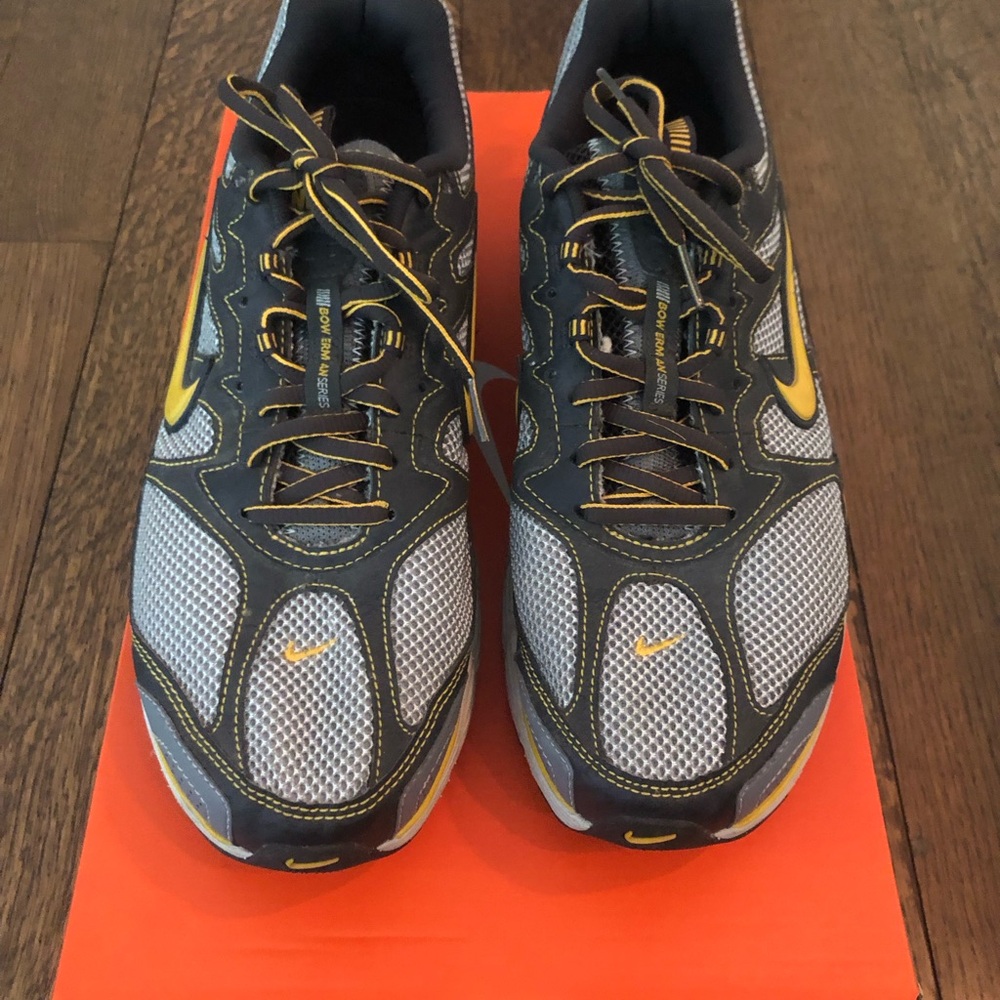 Nike Men’s Gray and Yellow Athletic Running Sneakers